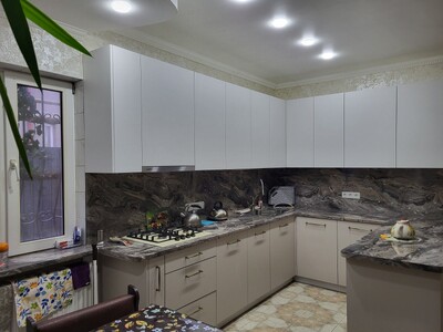 Здам 1кімн. 8кв.м. у будинку на Деревообробному пров. 4.