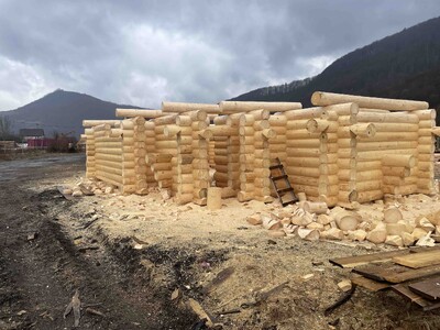 Якісний дерев’яний зруб від Закарпат Зруб-Буд — ваш ідеальний будинок з натурального дерева