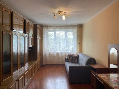 Терміновий продаж! Продам простору кімнату на Черьомушках! Поруч з парком!