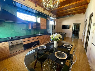 Гаршина: продам дом в великолепном районе у моря на 12 ст. Фонтана!