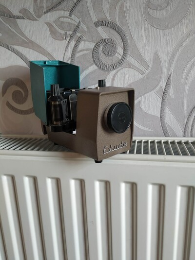 Диапроектор "Экран" для просмотра диафильмов