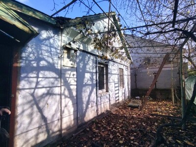 Продам дом на два входа на Ленпоселке /р-н Биопарка