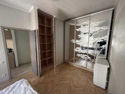 Сдам долгосрочно 1-к квартиру Одесса, Приморский, Генуэзская, 3Б