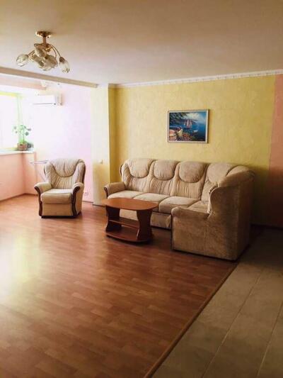 Сдам долгосрочно 1-к квартиру Одесса, Приморский, Литературная, 12