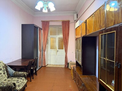 Затишна 2-кімнатна квартира біля Пересипського мосту! Газ - АГВ !