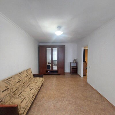 Продам 1 кімн 2/5 поверх, Черемушки