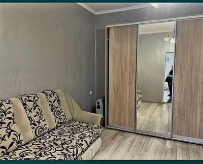 Продам 1-к квартиру Одесса, Хаджибейский, Крайняя