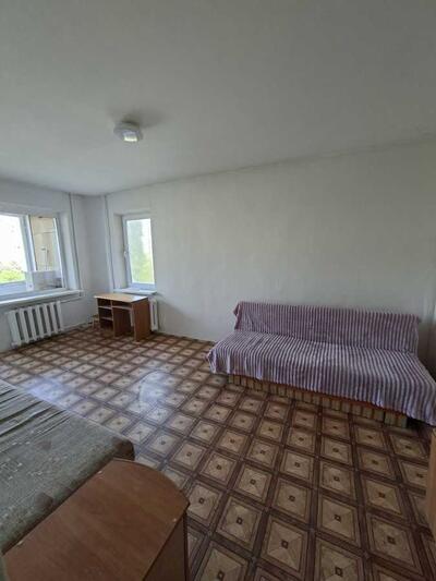 Продам 1-к квартиру Одеса, Пересипський, Заболотного, 42