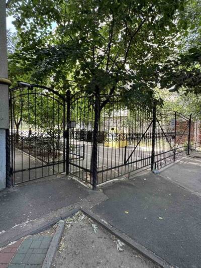 Продам 3-к квартиру Одесса, Приморский, Сергея Ядова