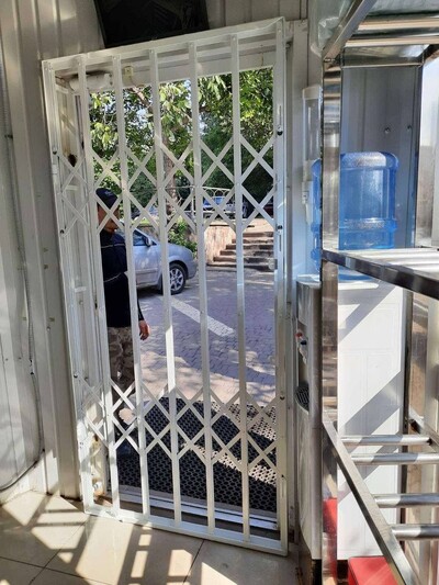 Грати розсувні від злому на двері та вікна. Виготовлення