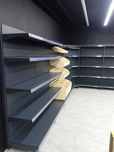 Торгові стелажі. Прилавок каса. Торгове обладнання. Вітрина стелаж