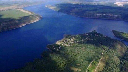 Відпочинок на Дністрі. Річка.