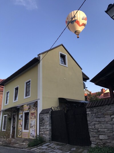 Продам приміщення в центрі старого міста