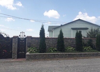 Продам домоволодіння поблизу мікрорайону