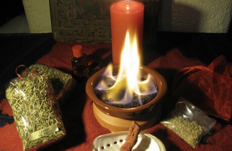 Приворот в Горловке, личный прием в Горловке, чёрная магия в Горловке, чёрный приворот