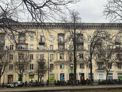 Продам 2к квартиру «сталінка» центр Дніпра пр. Дмитра Яворницького
