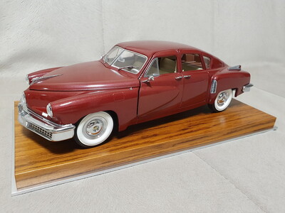 1 18 Kyosho Tucker Torpedo (red) 1948