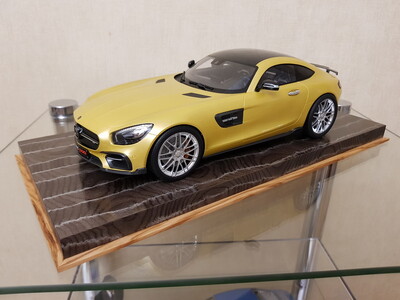 1 18 Minichamps Mercedes Brabus 600 For GT S AMG (gold metallic) 2016