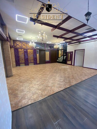 Продам приміщення в центрі міста. "Новий центр" 2 поверх.