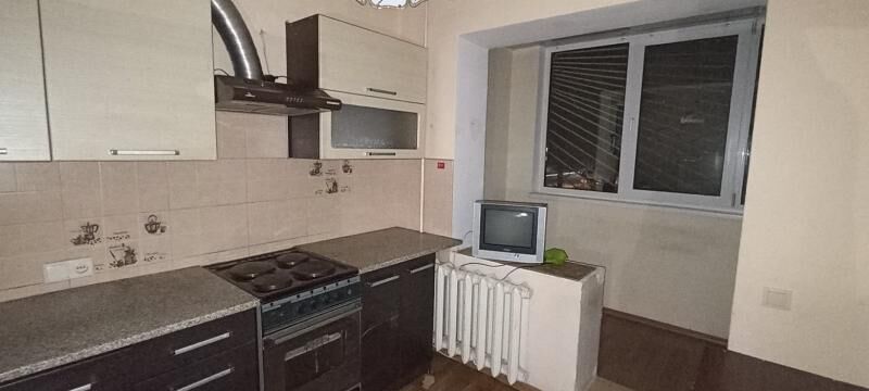 Сдам уютную 1 комнатную квартиру Парус Красный Камень, Дніпро на aviso.ua