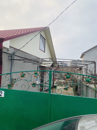 Продам будинок в центрі Новомосковська