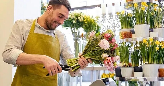 Доставка квітів Кам’янське від квіткового магазину PATIO – краса, яку легко подарувати