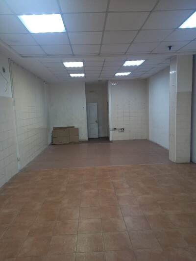 Оренда Приміщення на червоній лінії, окремий вхід+ вікно на червону лінію Велика діївська 32