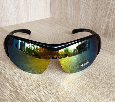 Солнцезащитные мужские очки