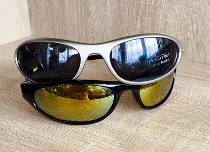 Нові сонцезахисні підліткові окуляри