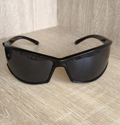 Сонцезахисні окуляри