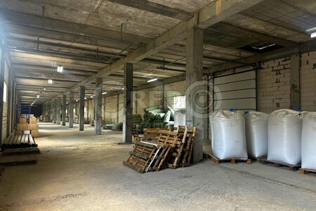 Оренда складської будівлі 500 м², м-н Зарічний