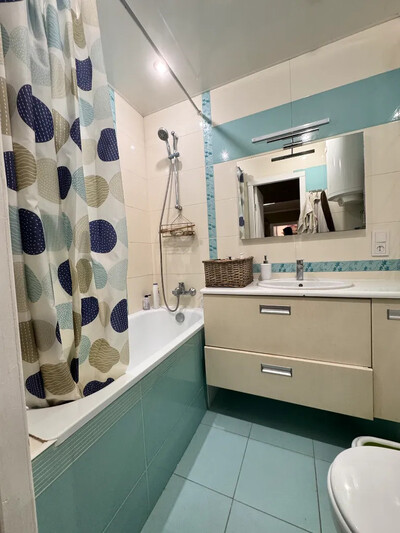 Продам 2 кімнатну квартиру з ремонтом пр. Науки район ТРЦ Дафі