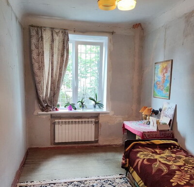 Продам простору 3-к квартиру Універсальна 9, Янтарна