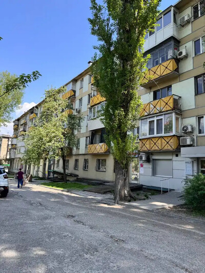 Продам 3 комнатную квартиру на пр. Науки ( гагарина) 141