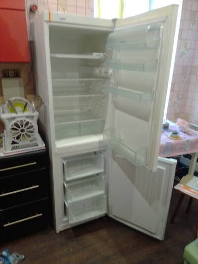 Продам холодильник "Лібхер" у відмінному робочому стані