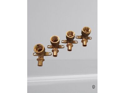 Угольник Rehau Rautitan короткий MX BР 16-R 1/2. (138461405).