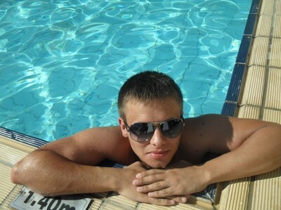 Спонсор для симпатичной девушки .