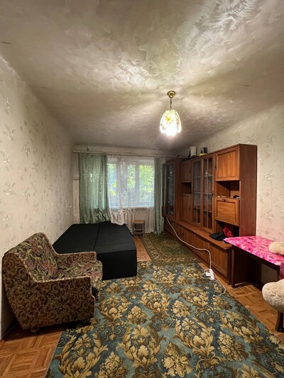 Продається 1к квартира  На Вакуленчука 1 б