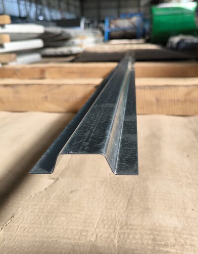 Омега - профиль товщиною металу від 0,7 до 1,5 мм