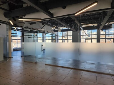 Здам офісне приміщення, можна цілий поверх, в самому центрі Дніпра, БЦ Фабрика