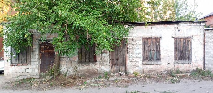 Нежитлова одноповерхова будівля у м. Дніпро