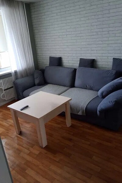 Сдам 2 комнатную, Красный Камень