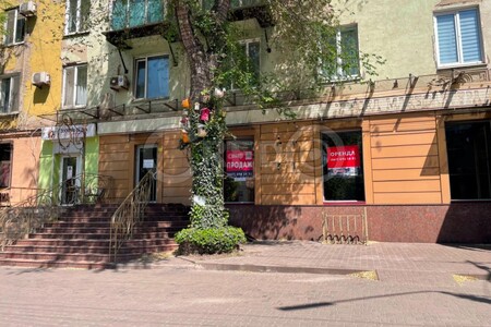 Продаж магазину пр.Університетський