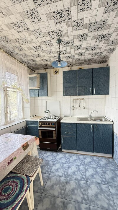 Пропоную в оренду 2-кімнатну квартиру р-н Косіора, вул. Осінній.