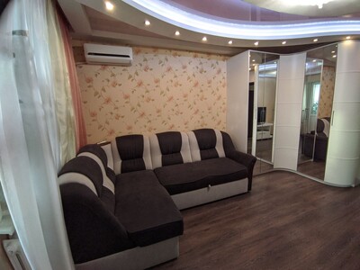 Сдам 1-ком большую на ул.Рабочей(ост-ка Каверина)