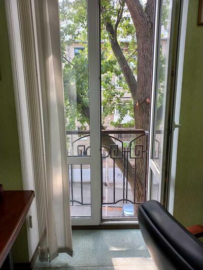 Сдам долгосрочно офисное помещение Днепр, Центральный, Моссаковского, 2а