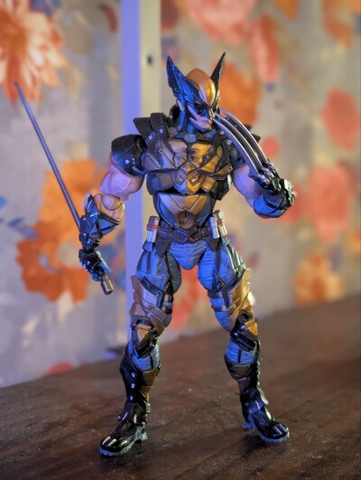 Play Arts Kai Wolverine з катаною — рідкісна колекційна фігурка