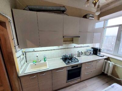 Продам 3-к квартиру Днепр, Центральный, Воскресенська, 9