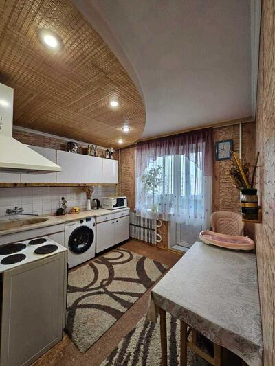 Продам 2-к квартиру Днепр, Шевченковский, Тополь-2, 33