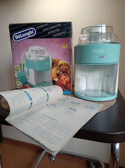 Соковыжималка центробежная компактная De\'Longhi. Новая.